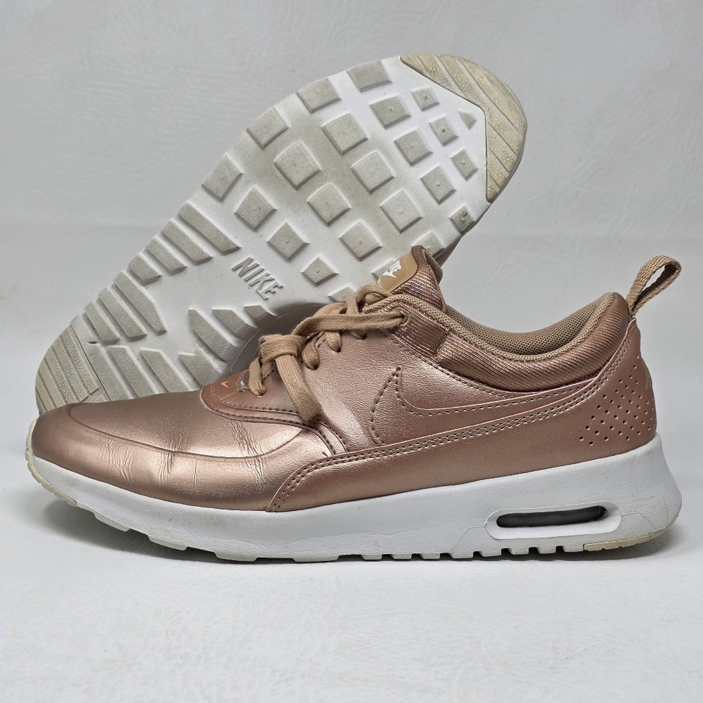 Nike Air Max Thea SE Metallic Red Bronze Pink Sneakers Womens Size 9 Pre-owned